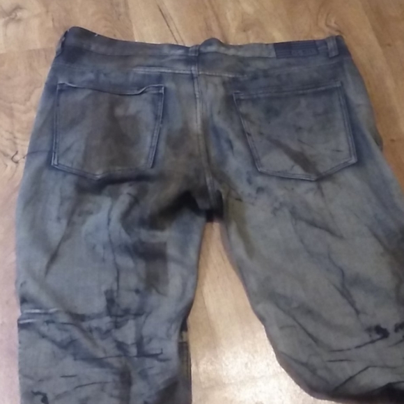 Pants cut up - Picture 4 of 6